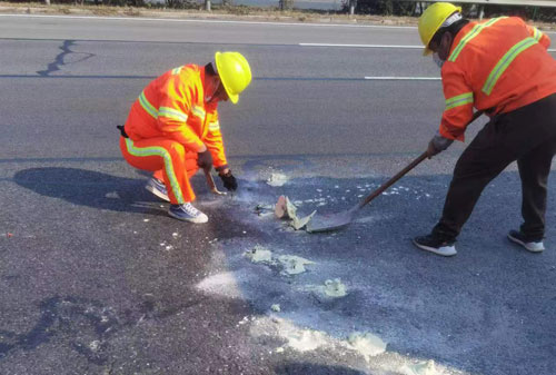 镇远公路下沉注浆加固